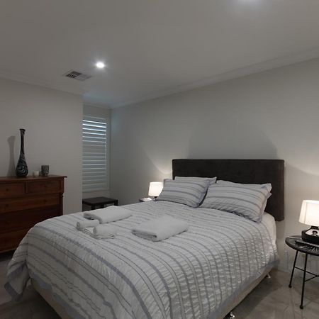 Epsom On Swan Bed & Breakfast (Adults Only) เพิร์ท ภายนอก รูปภาพ