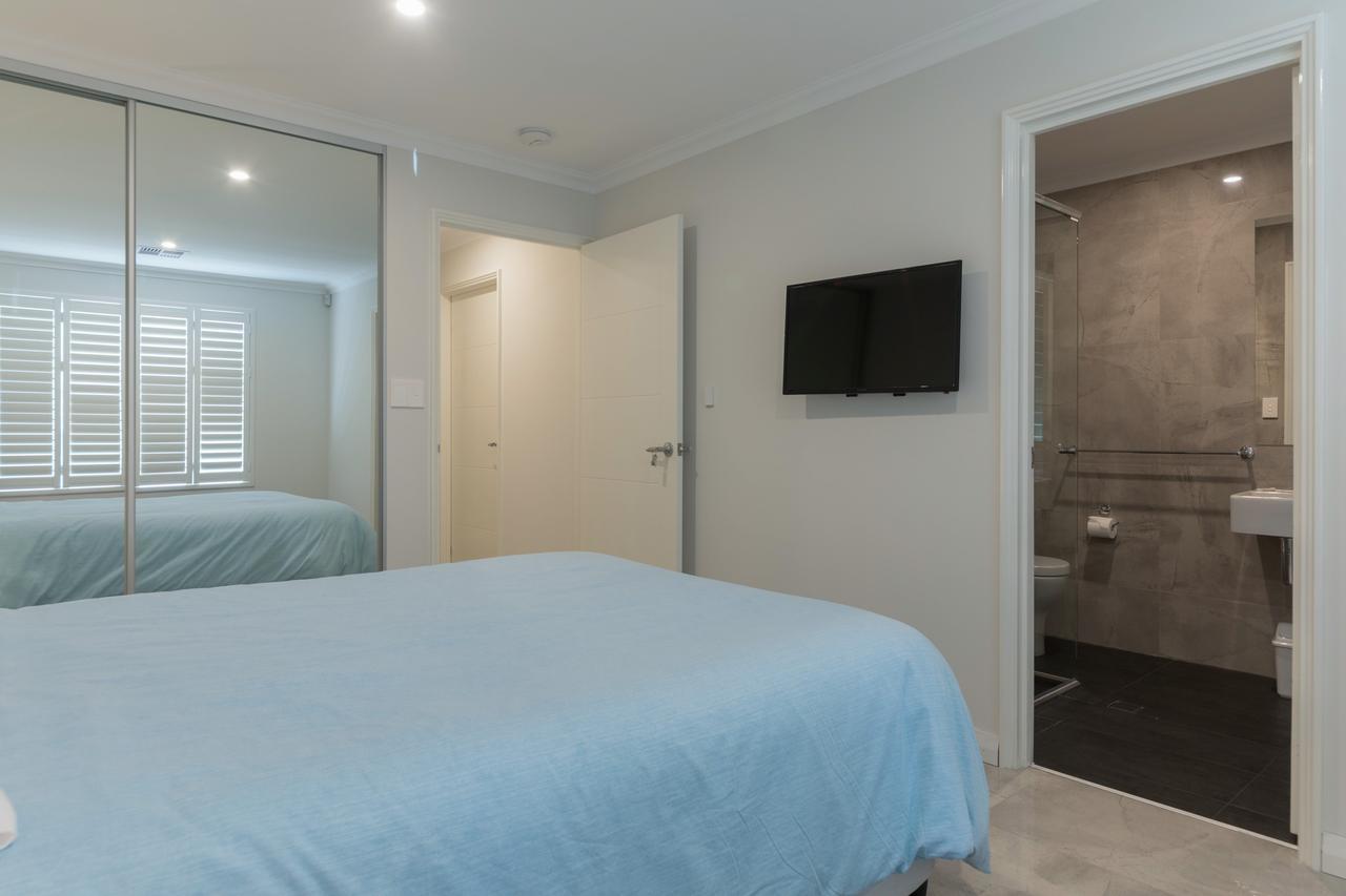 Epsom On Swan Bed & Breakfast (Adults Only) เพิร์ท ภายนอก รูปภาพ
