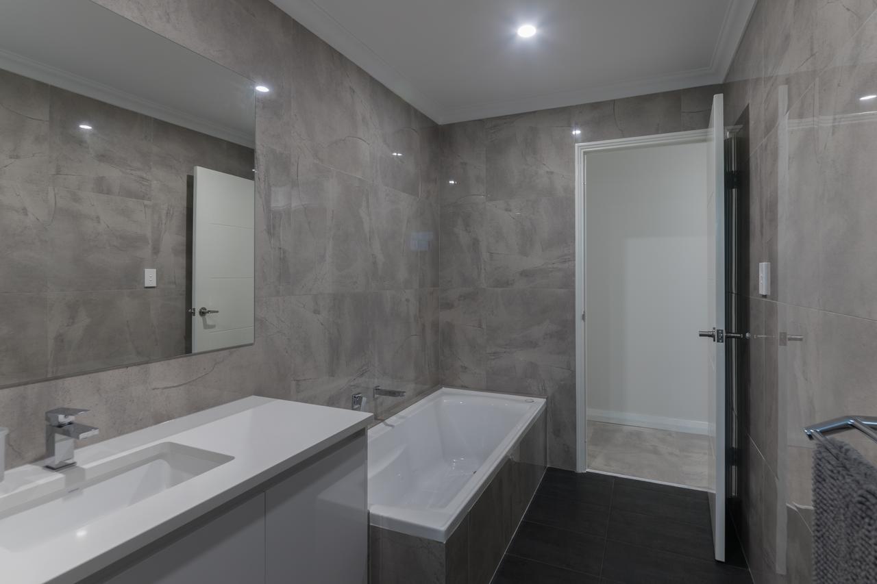 Epsom On Swan Bed & Breakfast (Adults Only) เพิร์ท ภายนอก รูปภาพ