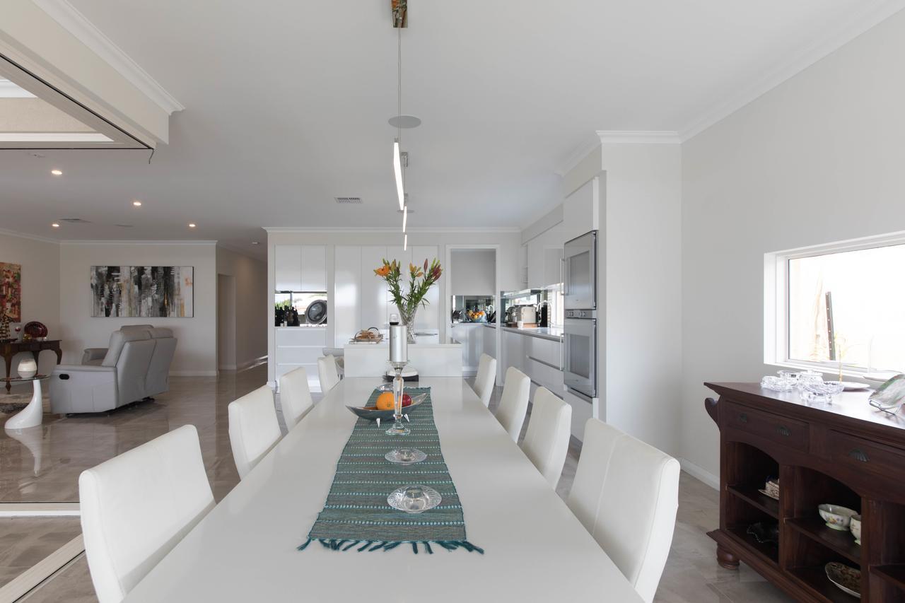 Epsom On Swan Bed & Breakfast (Adults Only) เพิร์ท ภายนอก รูปภาพ